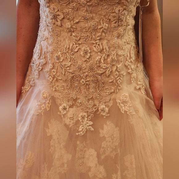 Enzoani beautiful white wedding dress S 16 - Picture 2 of 11
